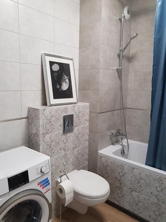 Sun Apartment Katowice Bagian luar foto